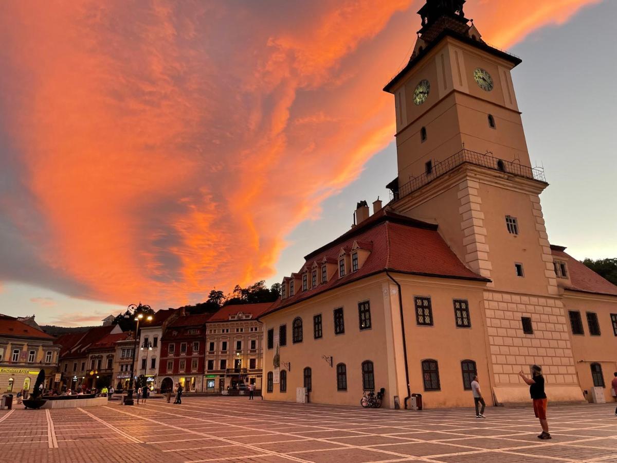 Key Apartments In Main Square Braşov Extérieur photo