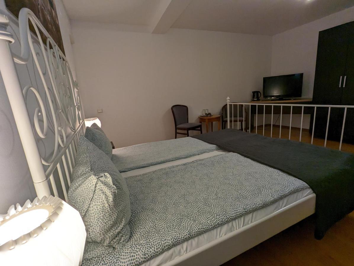 Key Apartments In Main Square Braşov Extérieur photo