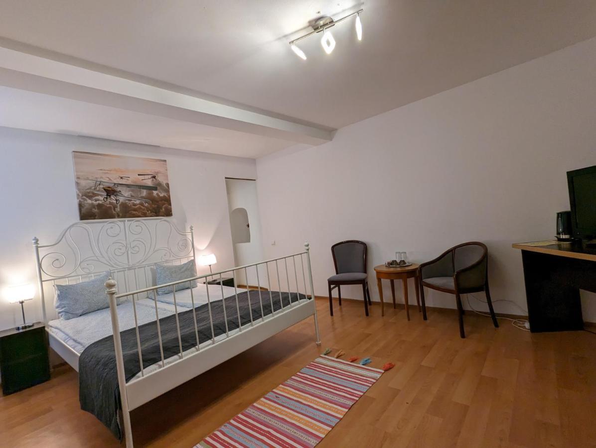 Key Apartments In Main Square Braşov Extérieur photo