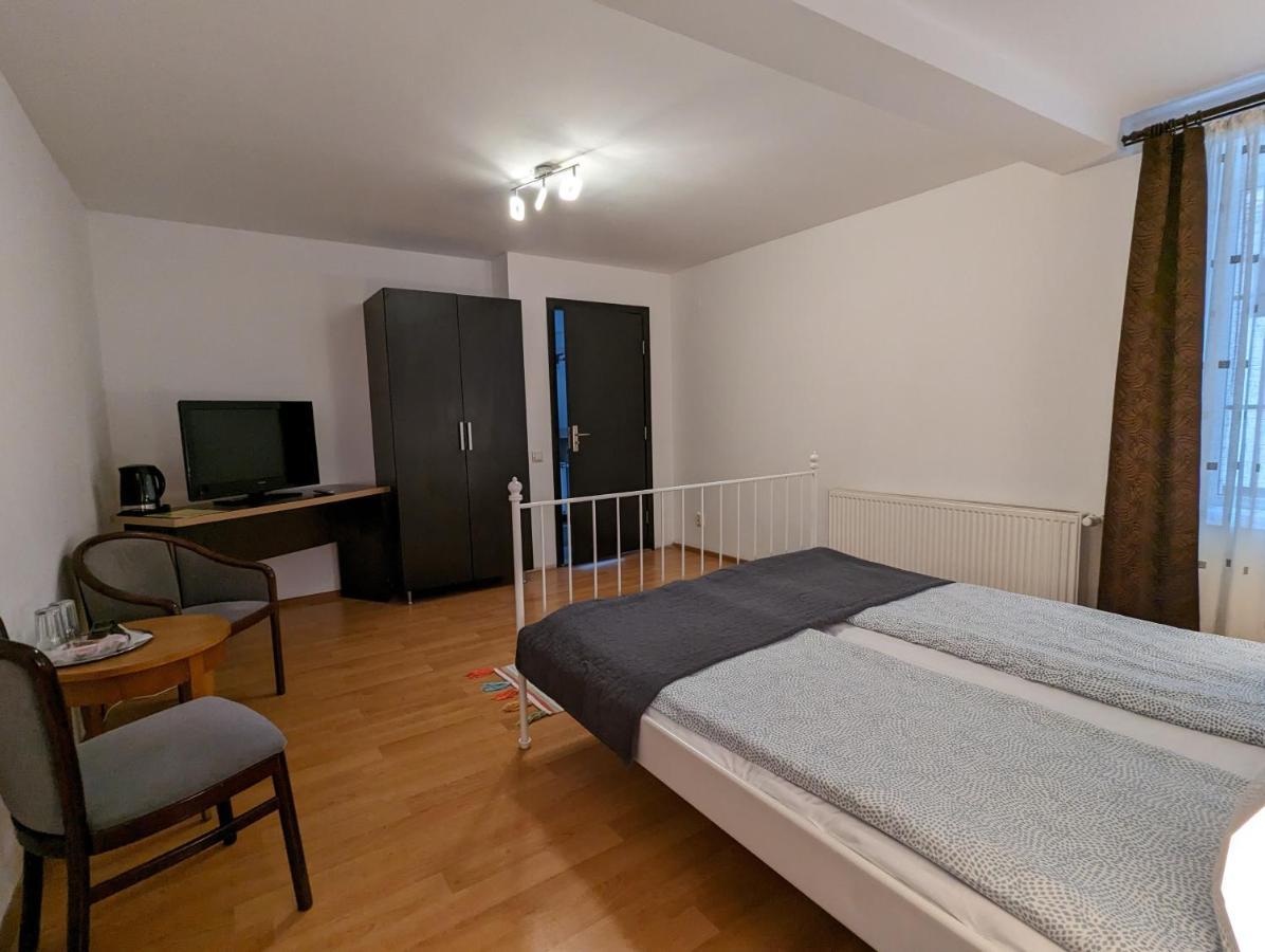 Key Apartments In Main Square Braşov Extérieur photo