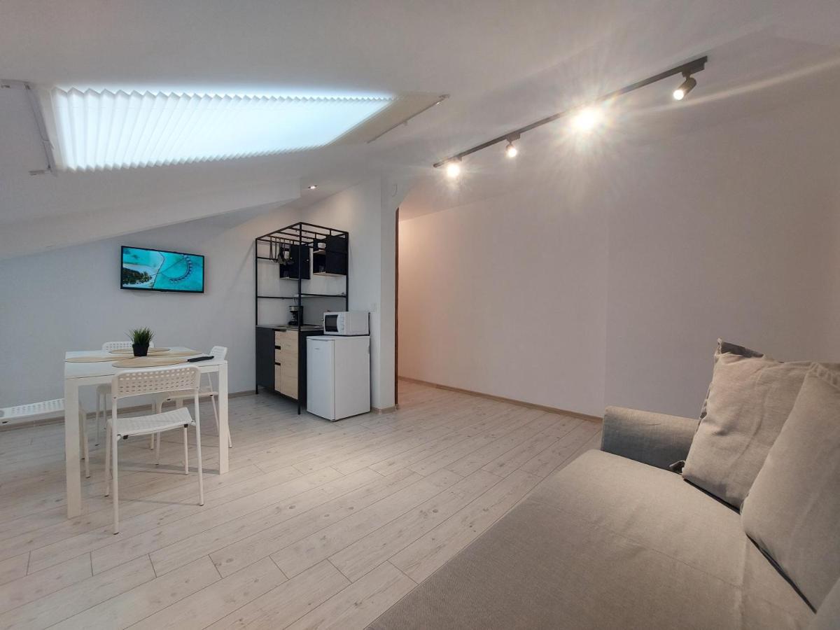 Key Apartments In Main Square Braşov Extérieur photo