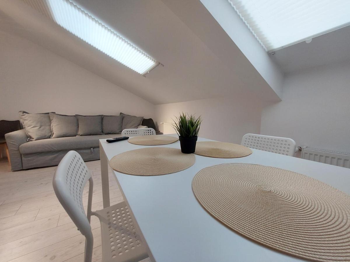 Key Apartments In Main Square Braşov Extérieur photo