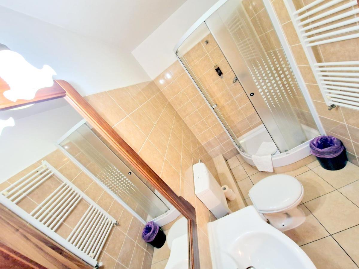 Key Apartments In Main Square Braşov Extérieur photo