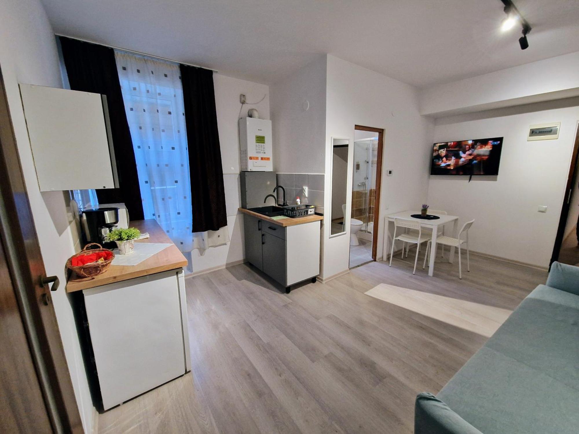 Key Apartments In Main Square Braşov Extérieur photo